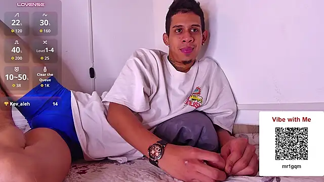 Show modela Ryan_Skyline_ na web-kameri