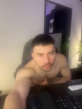 AdrianoRicci_n Webbikameraesitys