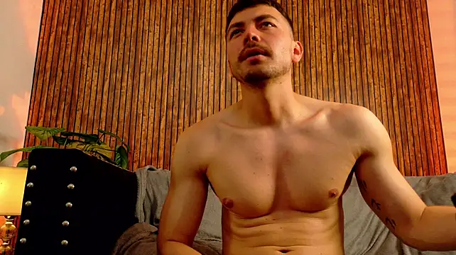 AdrianoRicci_ Webcamshow