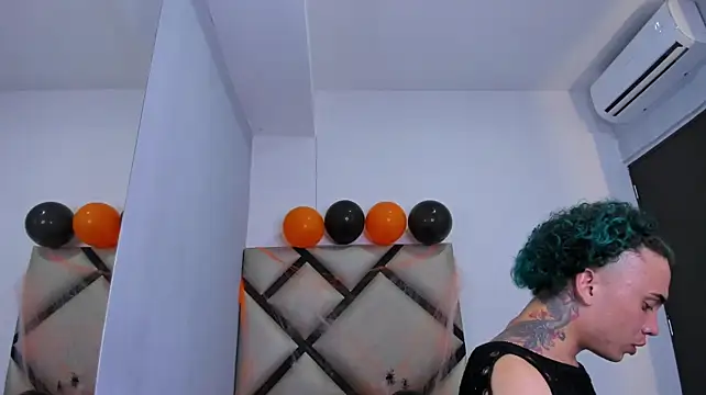 Show modela mrs_desire01 na web-kameri