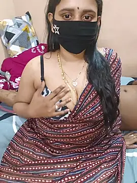 Tamil__cpls_'s Webcam Show
