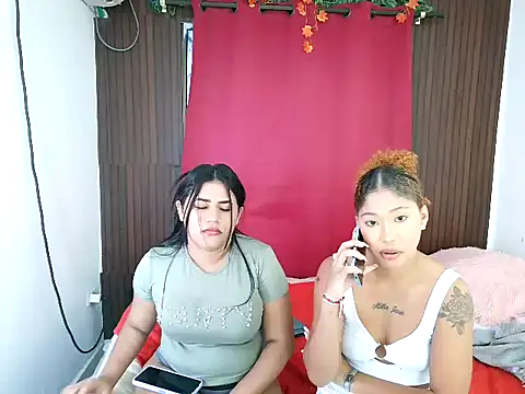 عرض كام Micaela_hot69