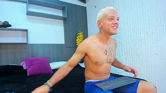 Show modela candy_sweet_sex na web-kameri