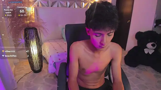 Thiagoluxx webkamerás műsora