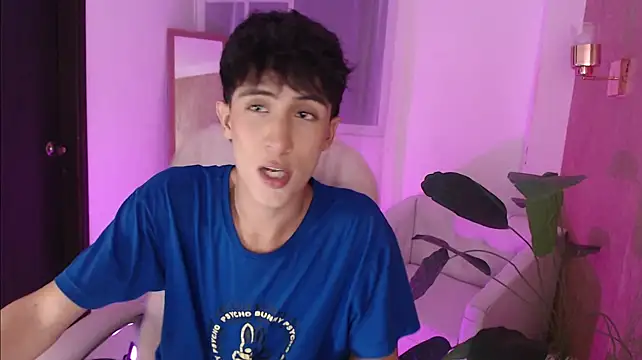 Show de Thiagoluxx na webcam