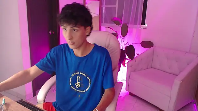 Show de Thiagoluxx na webcam