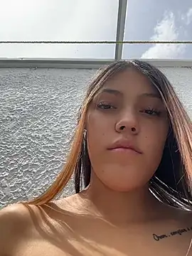 Chat +18 de Thalia_ec_ ao vivo