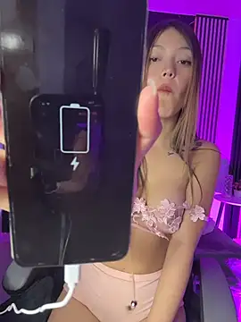 Thalia_ec_ Adlı Modelin Canlı XXX Sohbeti