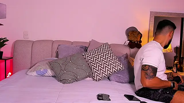 angimilf Show in webcam