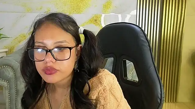 Luana_s' Live XXX Chat