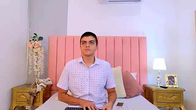 Show modela GabyAndMateo na web-kameri