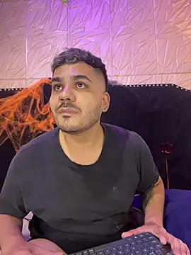 Show modela Kevin_Spenser na web-kameri
