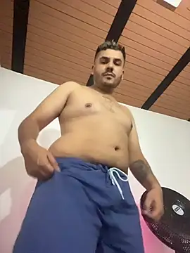 Kevin_Spenser Show in webcam