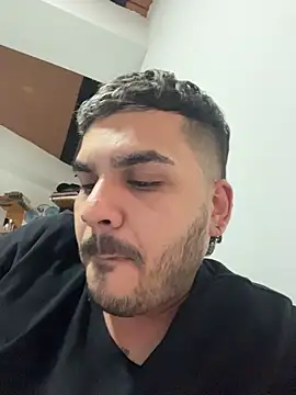 Show modela Kevin_Spenser na web-kameri