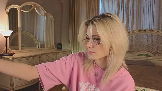 โชว์เว็บแคมของ MercedezTimbs