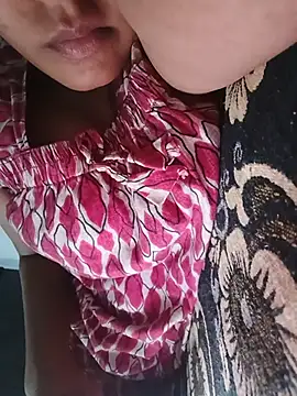tamilhot-honeybee's Webcam Show