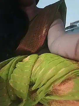 tamilhot-honeybee's Webcam Show