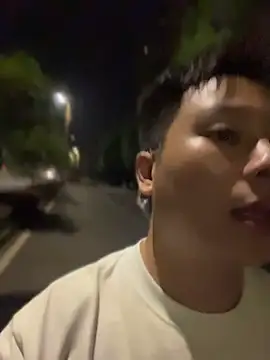 LouisVuitton168 Pertunjukan Webcam