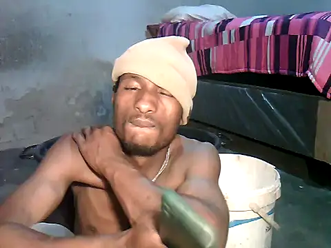 ChocolateBeretta75 Webcam show