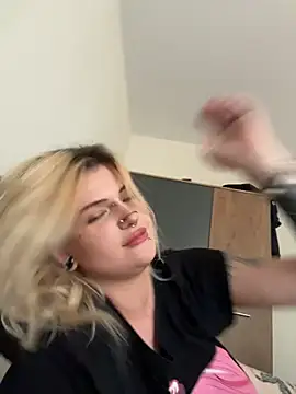 DriveCiri_ Webcam Show