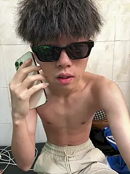 YT_11 Pertunjukan Webcam