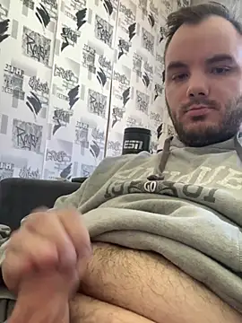 Show modela JayJay99 na web-kameri