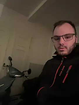 JayJay99 Webcam-Show