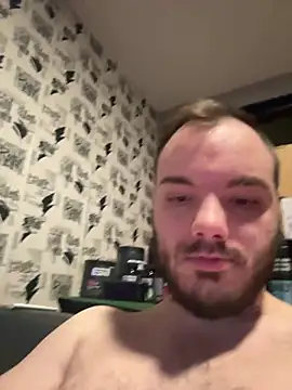 JayJay99 Show in webcam