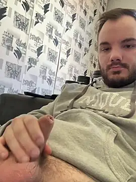 Show modela JayJay99 na web-kameri