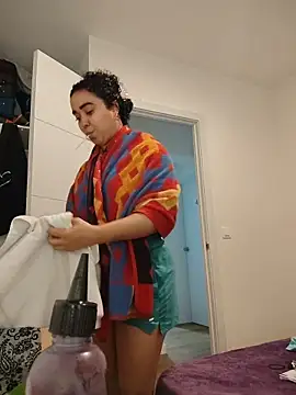 Merlita_Cooler webcam show