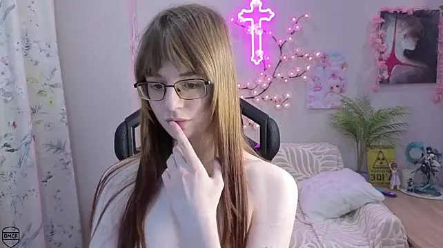 KiraAzatas – webcam-show