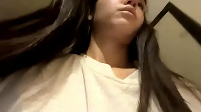 MarinaTuray Chat XXX live