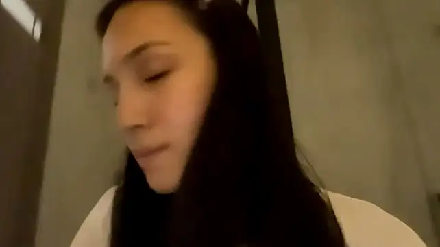Chat +18 de MarinaTuray ao vivo