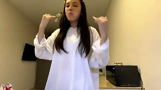 Chat XXX ao vivo de MarinaTuray