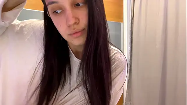 MarinaTuray Chat XXX in diretta