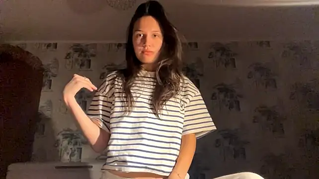 MarinaTuray Show in webcam