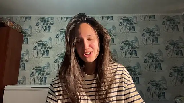 MarinaTuray Chat XXX in diretta
