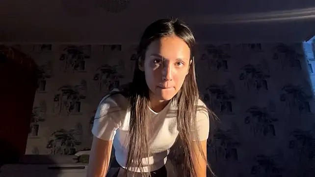 MarinaTuray's Live XXX Chat