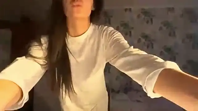 צ'אט XXX בשידור חי של MarinaTuray