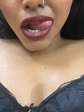 aura1997 Chat XXX in diretta