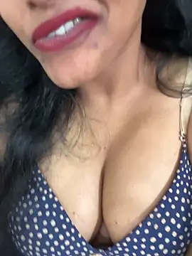 aura1997 Chat XXX in diretta