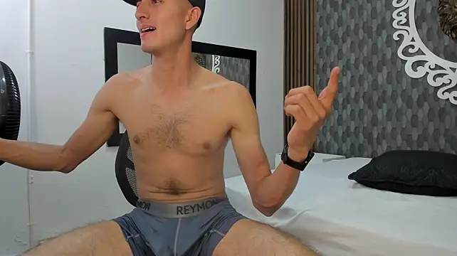 mathews_43 Webcam show