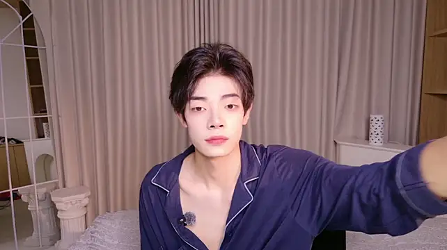 XiaoZeouba 网络视讯表演
