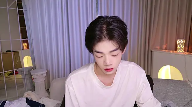 XiaoZeouba Show Webcam