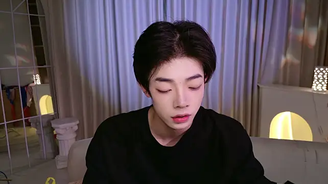XiaoZeouba 网络视讯表演