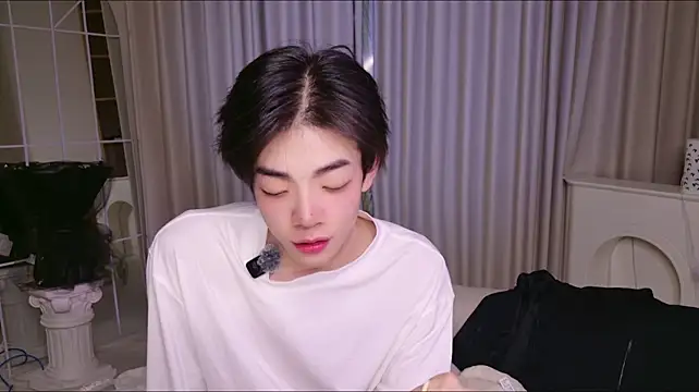 XiaoZeouba 网络视讯表演