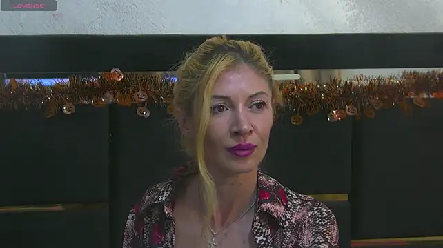 Show de DashaDelice na webcam