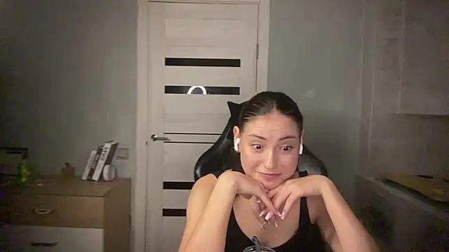AngelNathanson Chat XXX in diretta
