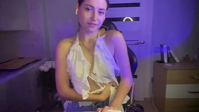 Show modela AngelNathanson na web-kameri