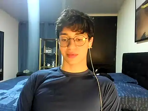Show modela TheBluePrince na web-kameri